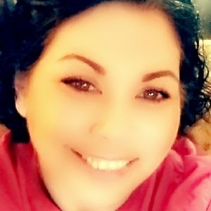 Meet your Posher, Shawna